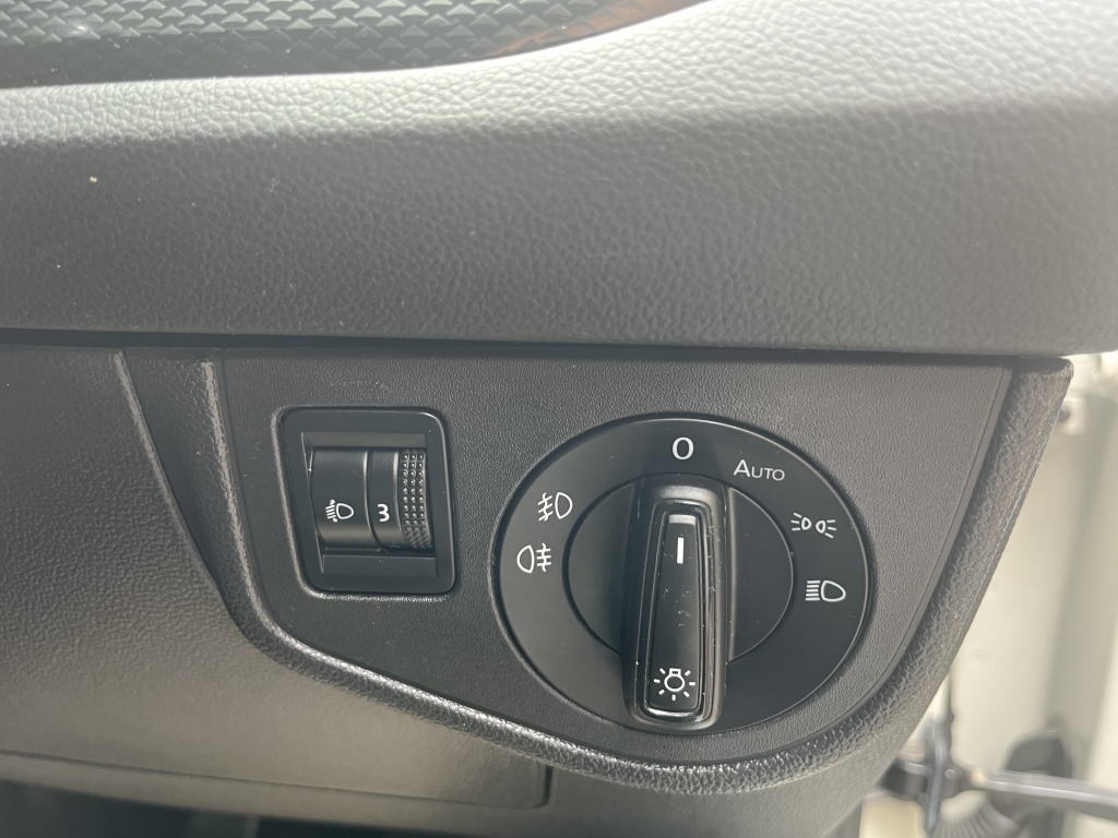 Volkswagen Taigo Suv Black #24