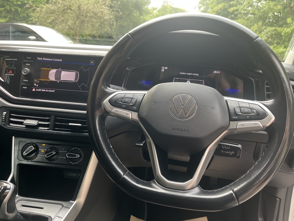 Volkswagen Taigo Suv Black #27