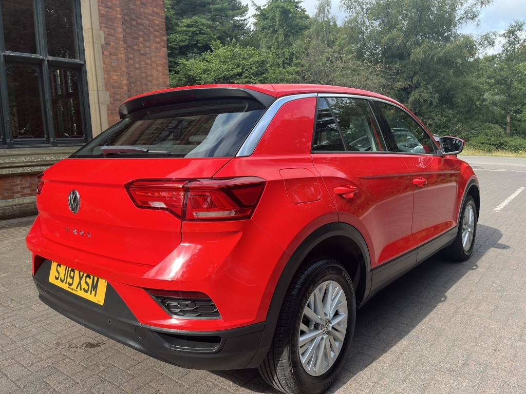 Volkswagen T-Roc Hatchback SJ19XSM Red #2