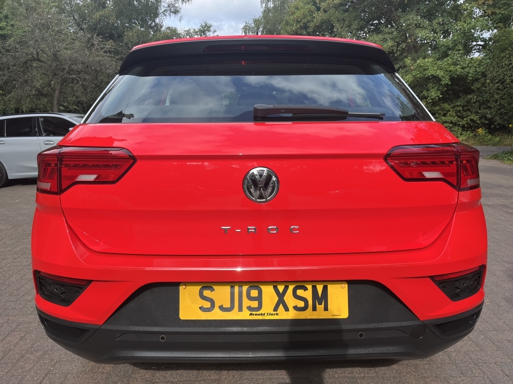 Volkswagen T-Roc Hatchback SJ19XSM Red #5