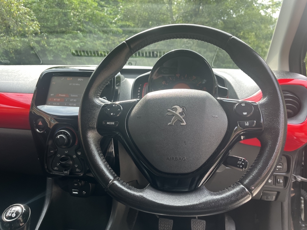 Peugeot 108  Black #33