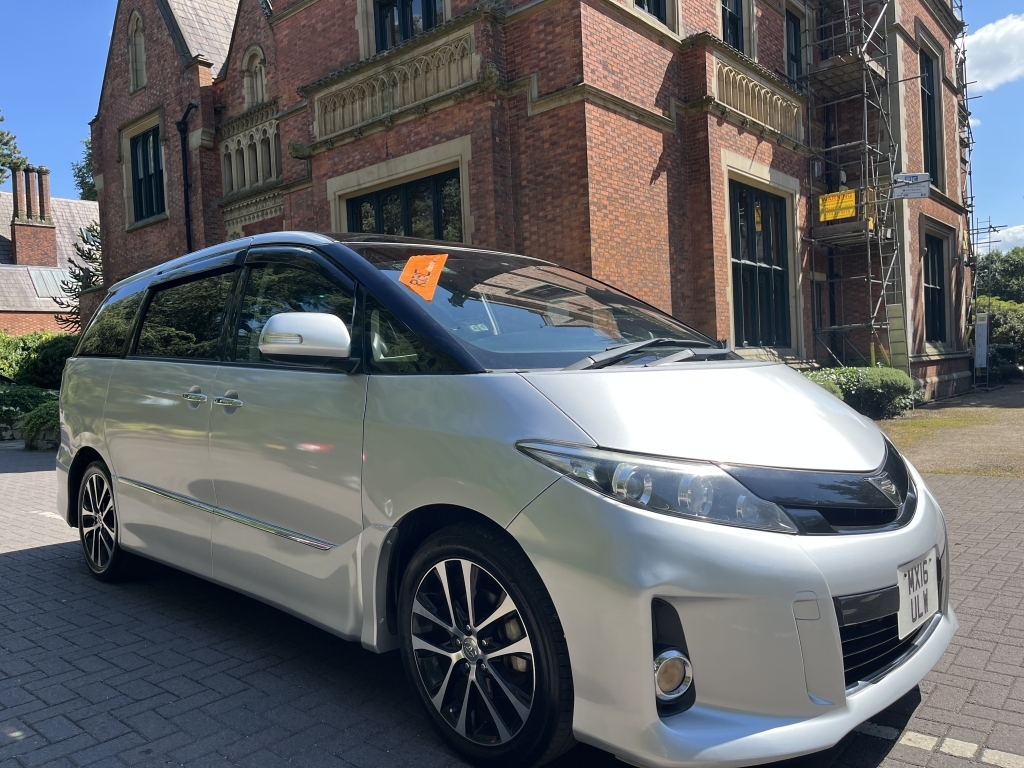 Toyota Estima Mpv Silver