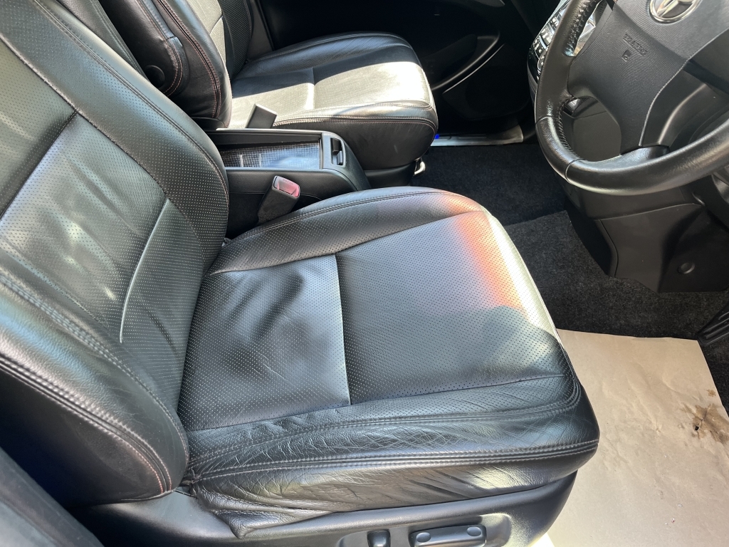 Toyota Estima #12