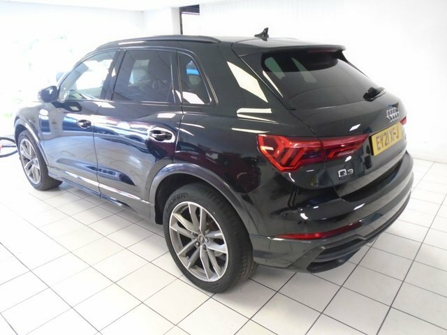 Audi Q3 1.5 Tfsi Cod 35 Black Edition Suv S Tro Black #3