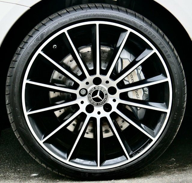 Mercedes-Benz E Class Mercedes-benz Estate E220d Sport 9G-tro Black #30