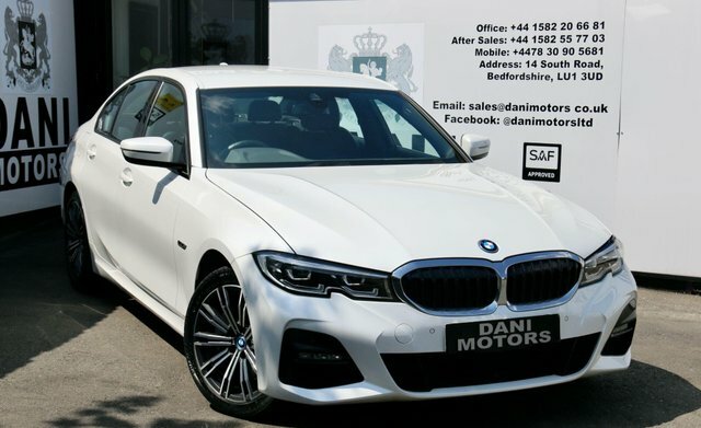 BMW 3 Series Saloon HK22GXC White #4