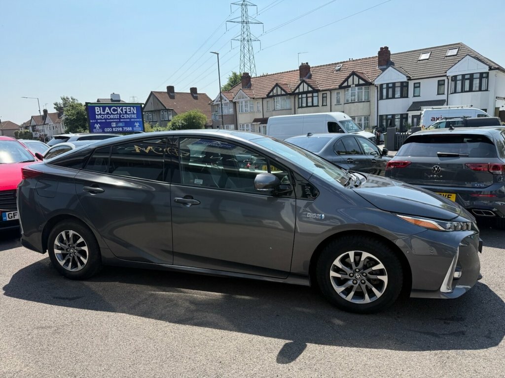 Toyota Prius 1.8L Excel Grey #3