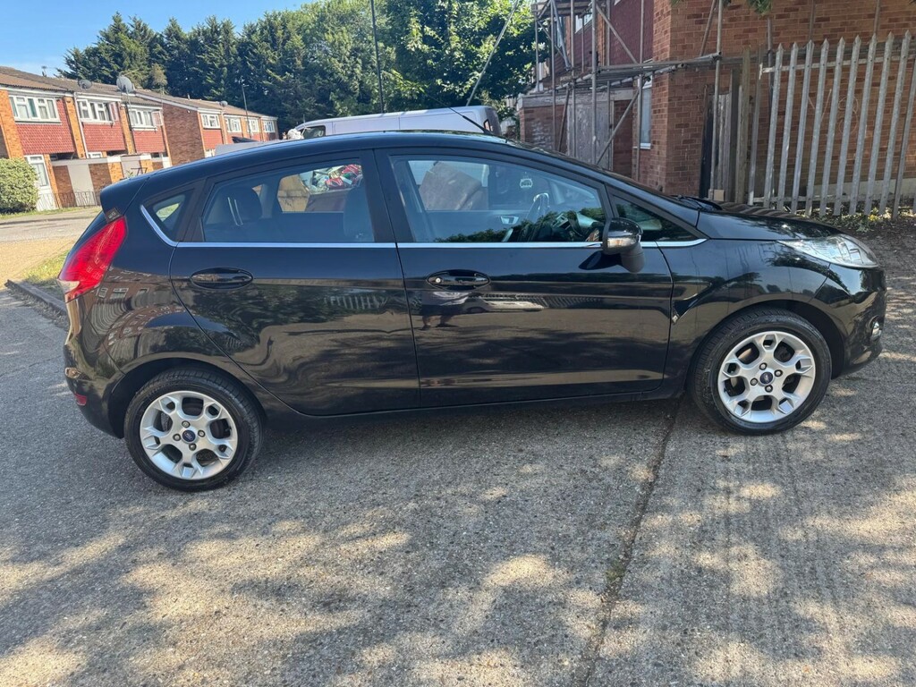Ford Fiesta Hatchback 1.4 Zetec 201212 Black #6