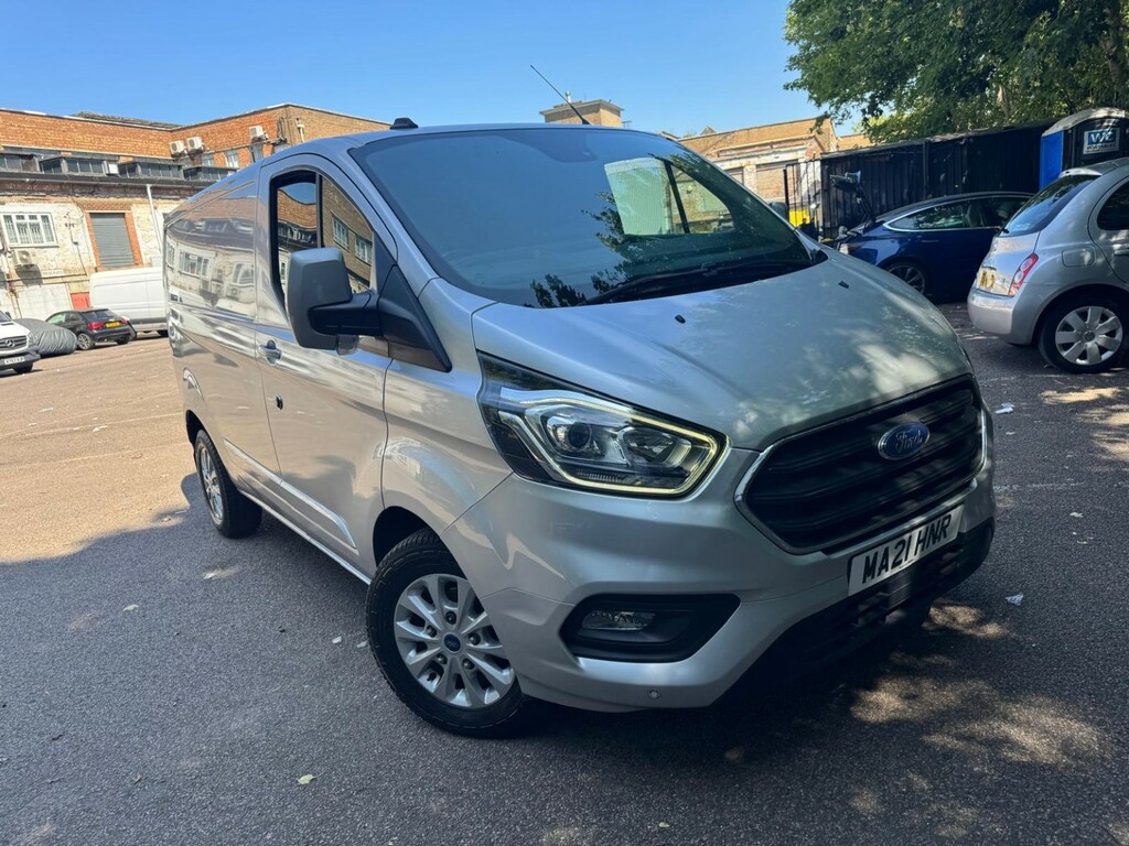 Ford Transit Custom Panel Van 2.0 Transit Custom Limited Van 300 L1 2. Silver