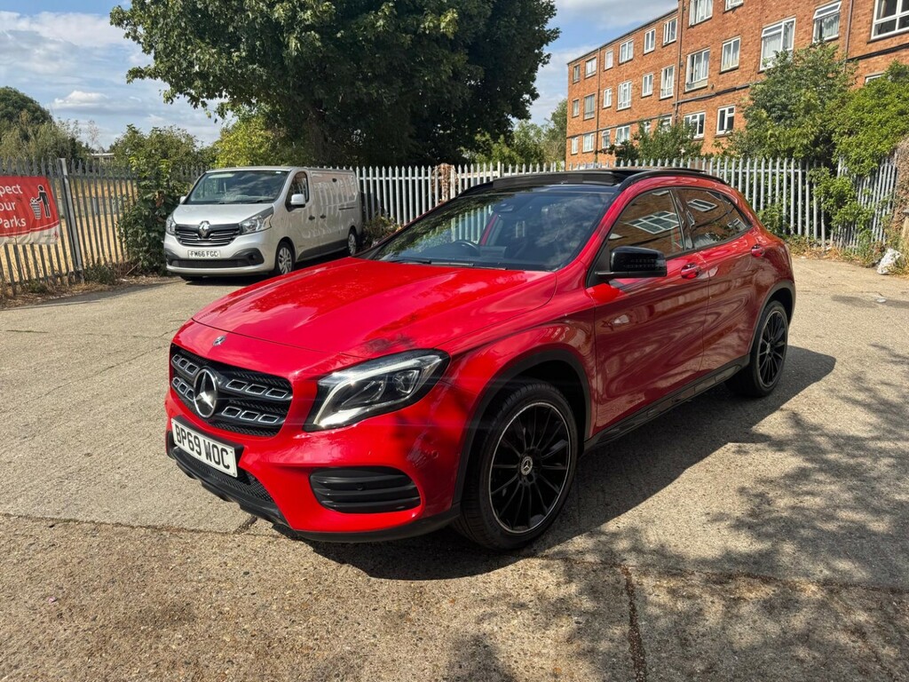 Mercedes-Benz GLA Class Suv 1.6 Gla200 Amg Line Edition 201969 BP69WOC Red #5