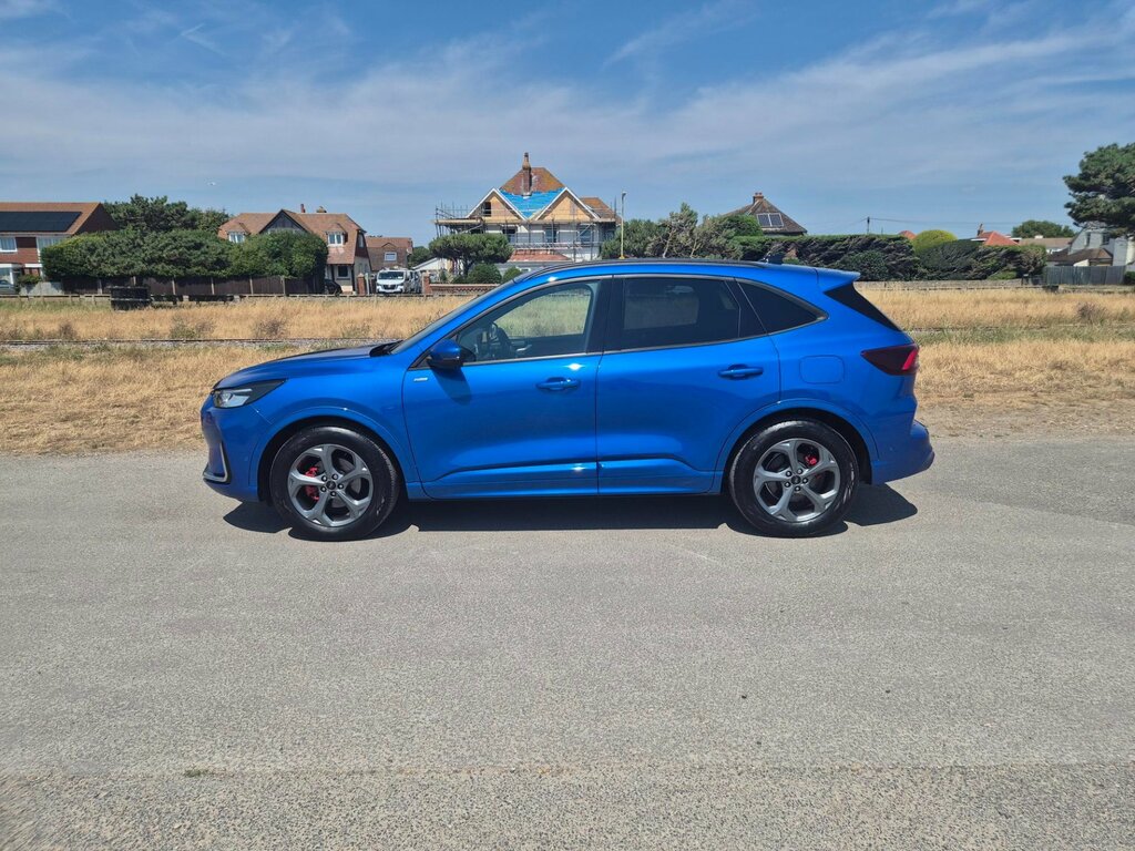 Ford Kuga St-line Full Hybrid Blue