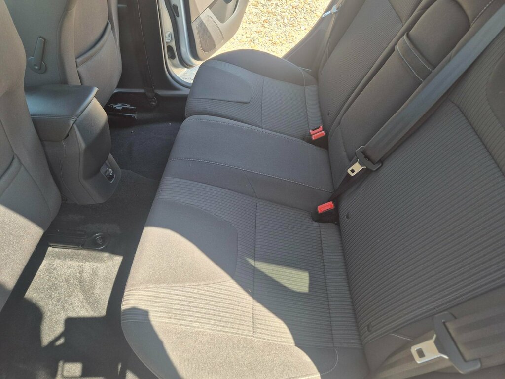 Ford Focus Titanium 5-Door Silver #6