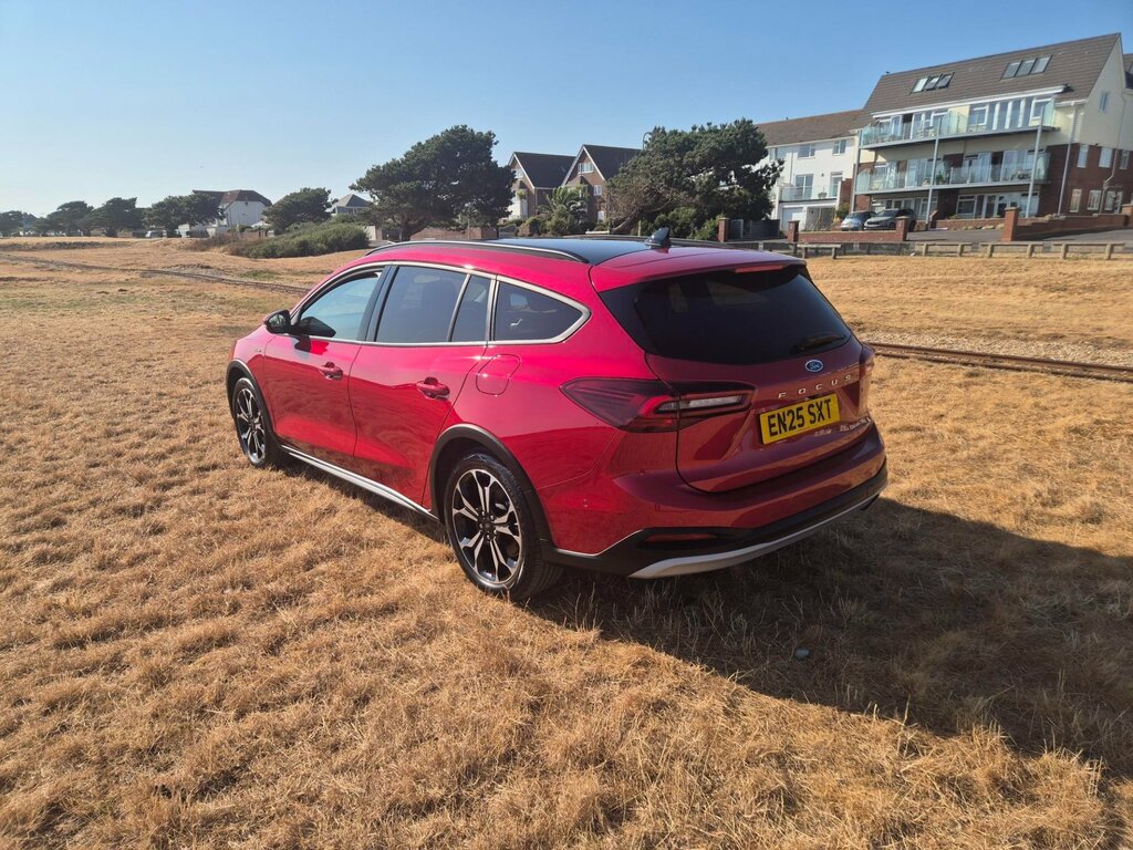 Ford Focus Active X . . Estate . Mhev Mild Hybrid EN25SXT Red #5