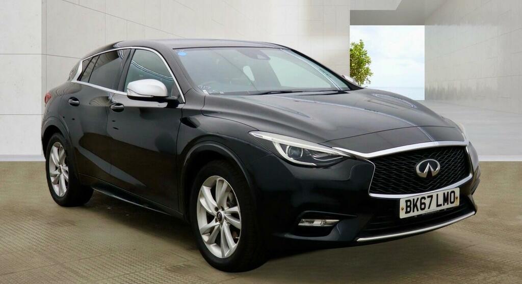 Infiniti Q30 Business Executive Black