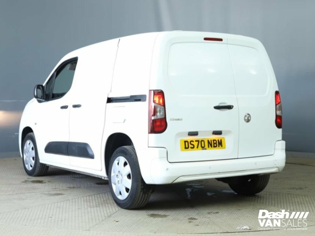 Vauxhall Combo Turbo D 2300 Sportive White #2