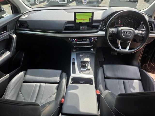 Audi Q5 2020 2.0 Tdi 40 Sport Suv S Tronic Quat Black #4