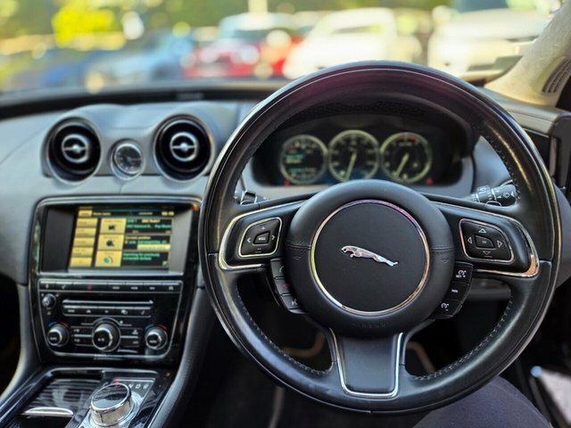Jaguar XJ D V6 Portfolio Ro14ebl Blue #42
