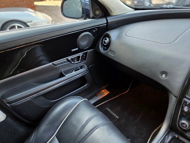 Jaguar XJ D V6 Portfolio Ro14ebl Blue #35