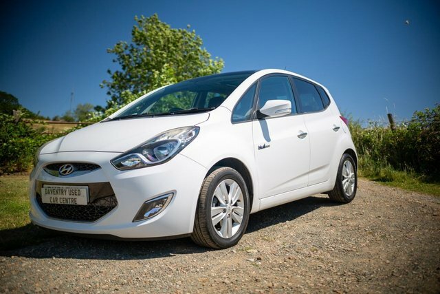 Hyundai Ix20 2011 1.4 Style Hatchback Euro 5 White #3