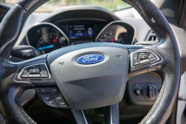 Ford Kuga 2017 1.5T Ecoboost Zetec Suv Eur GD66ECX White #4