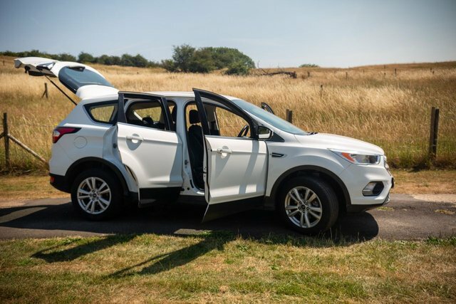 Ford Kuga 2017 1.5T Ecoboost Zetec Suv Eur GD66ECX White #2