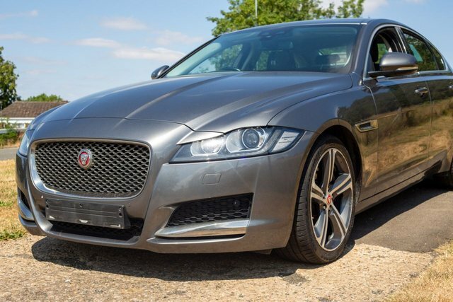 Jaguar XF 2017 2.0D Portfolio Saloon Euro 6 Grey #4