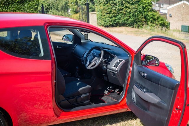 Hyundai I20 2012 1.2 Comfort Hatchback Euro Red #2