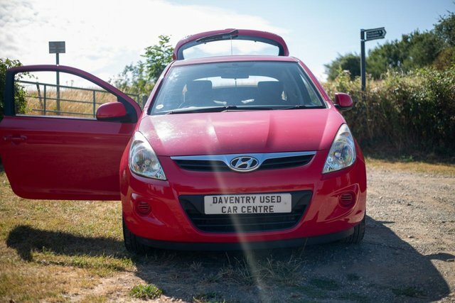 Hyundai I20 2012 1.2 Comfort Hatchback Euro Red #4