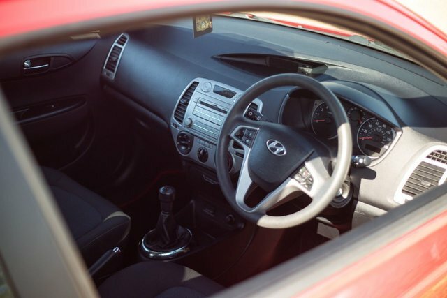 Hyundai I20 Style Black #16