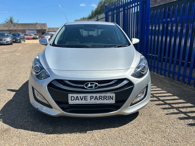 Hyundai I30 1.6 Crdi Blue Drive Active Silver #2