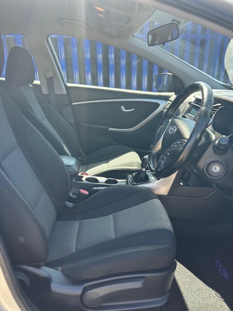 Hyundai I30 1.6 Crdi Blue Drive Active Silver #5