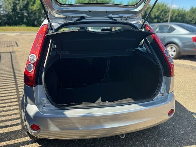 Ford Fiesta 1.3 Style Climate Silver #5