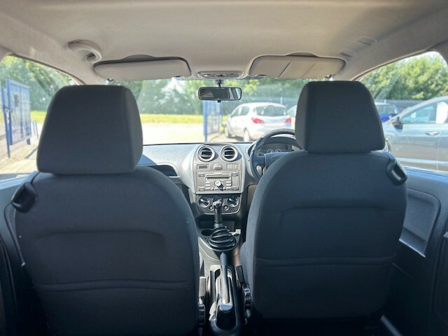 Ford Fiesta 1.3 Style Climate Silver #6
