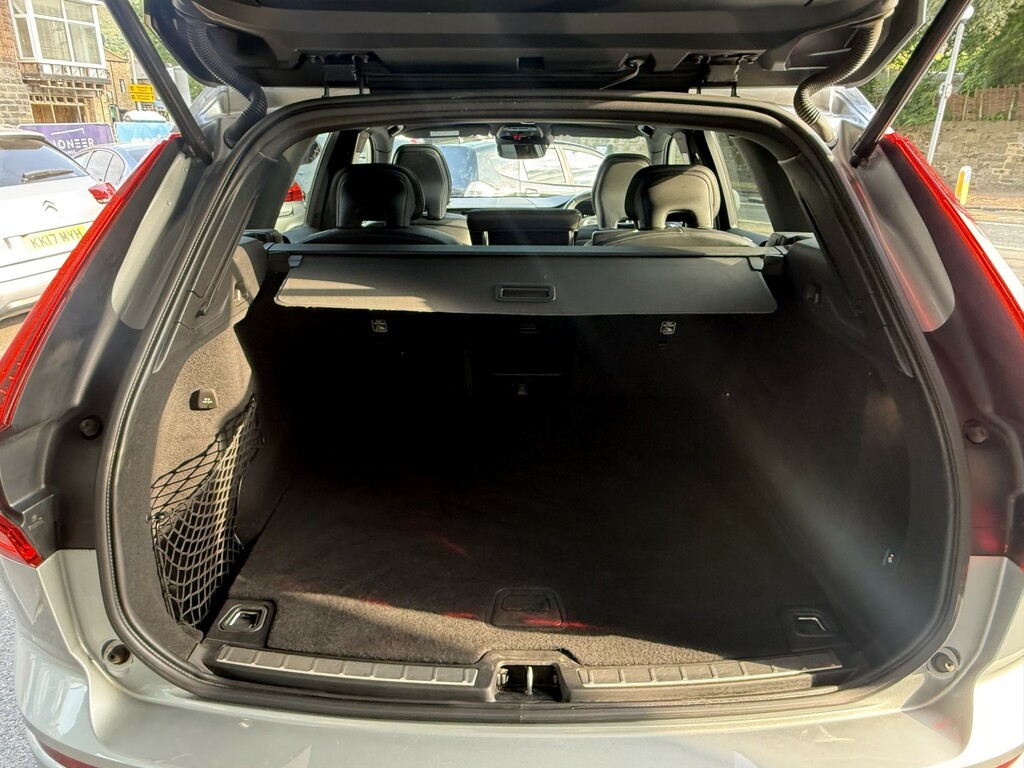 Volvo XC60 R-design Grey #15