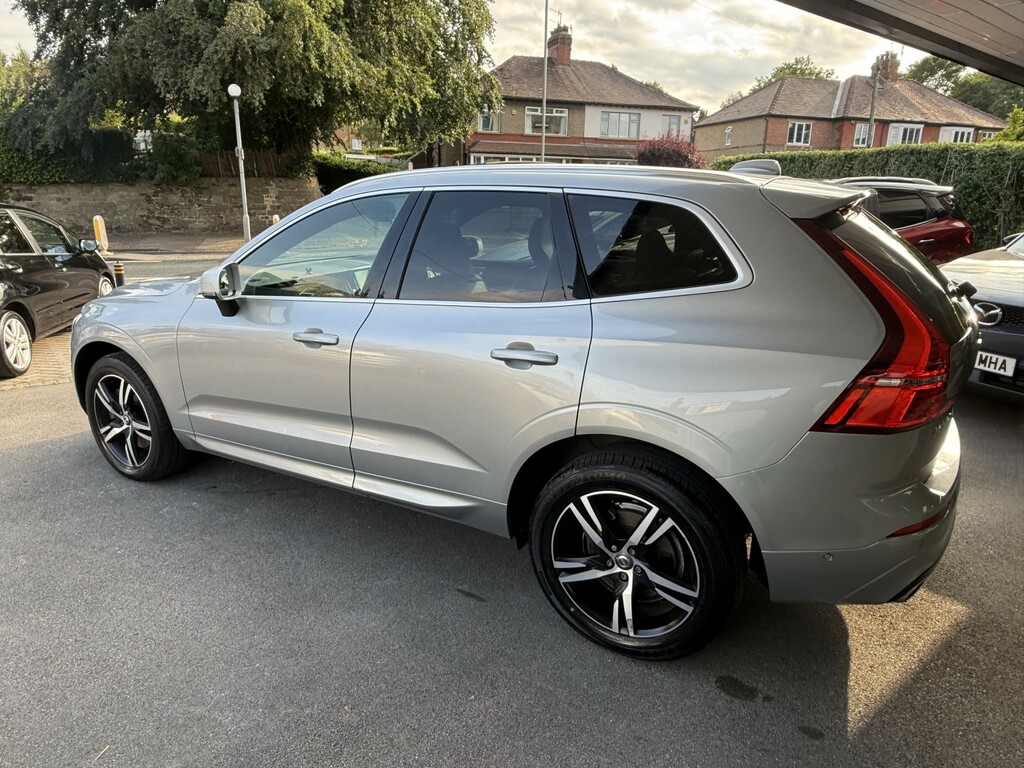 Volvo XC60 2.0 R-design D4 Awd Silver #2