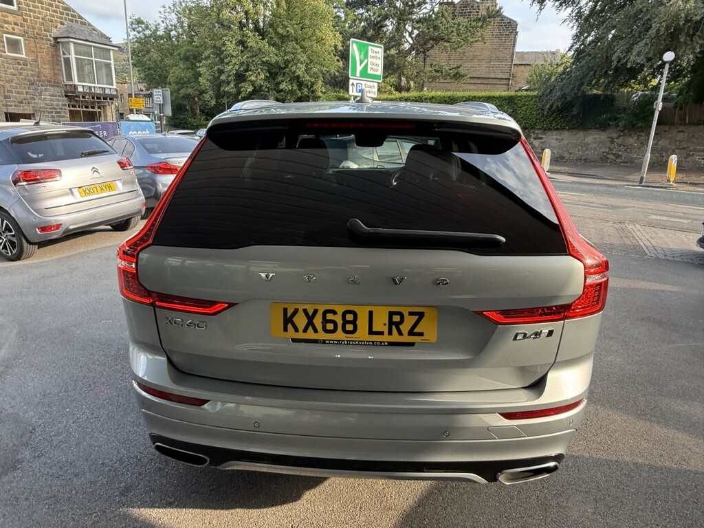 Volvo XC60 2.0 R-design D4 Awd Silver #6