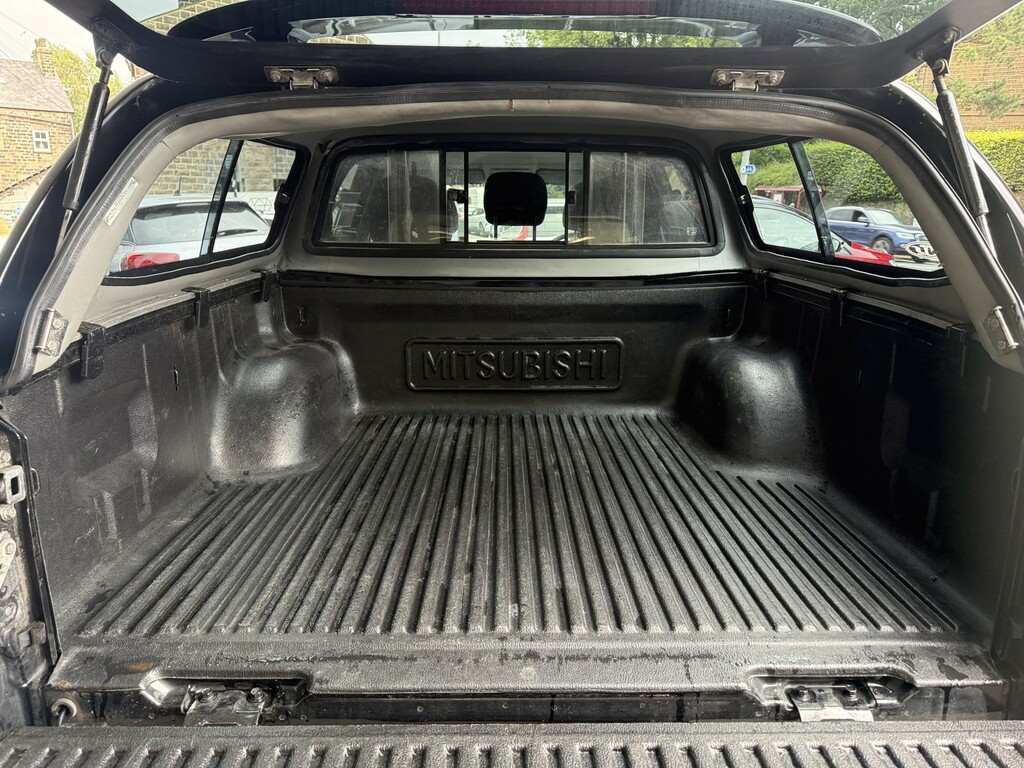 Mitsubishi L200 2.5 Di-d Animal 2009 Grey #12