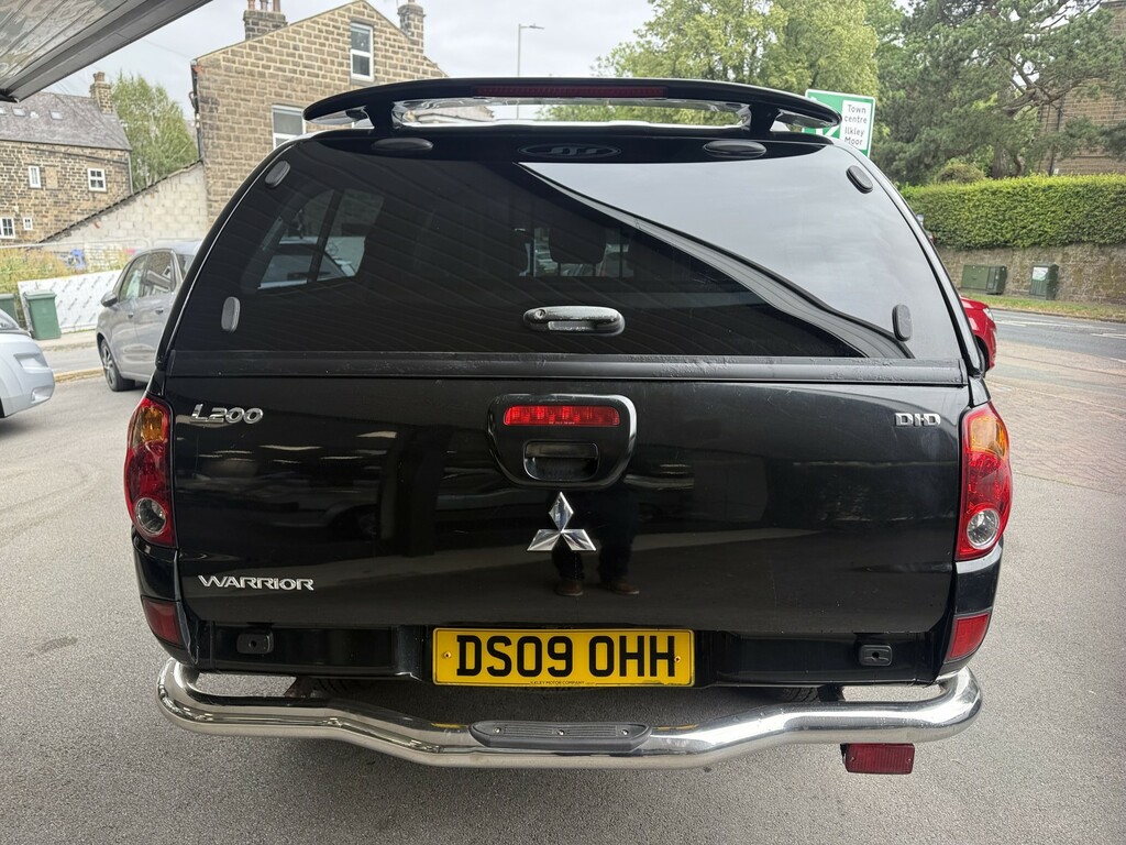 Mitsubishi L200 2.5 Di-d Warrior Black #6