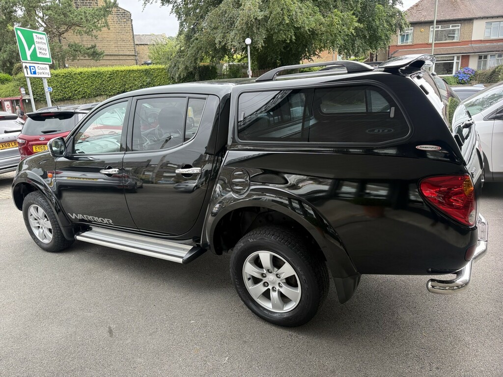 Mitsubishi L200 2.5 Di-d Warrior Black #4