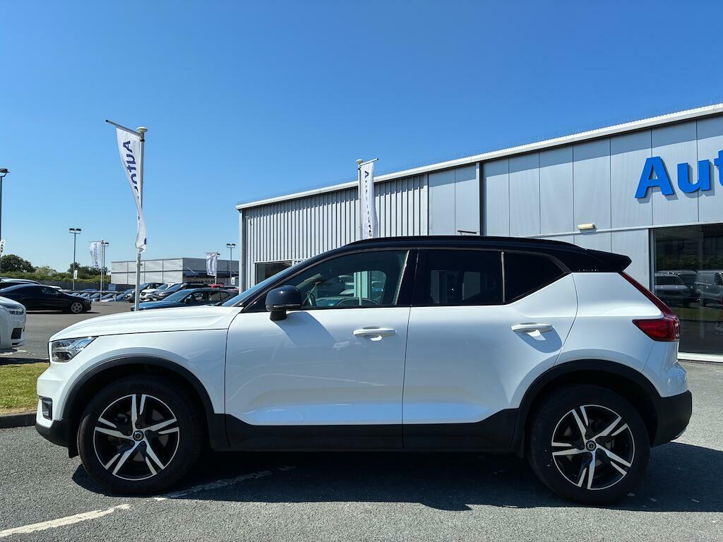 Volvo XC40 2.0 D4 R-design Awd Euro 6 Ss SN69HDD White #3