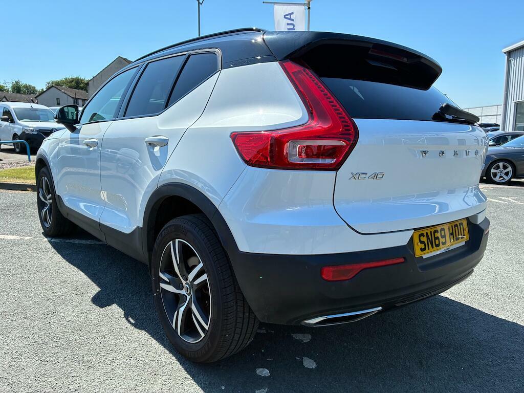 Volvo XC40 2.0 D4 R-design Awd Euro 6 Ss SN69HDD White #4