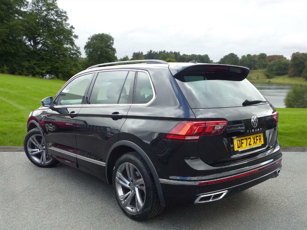 Volkswagen Tiguan 2.0 Tdi R-line Edition Dsg Euro 6 Ss DF72XFR Black #2