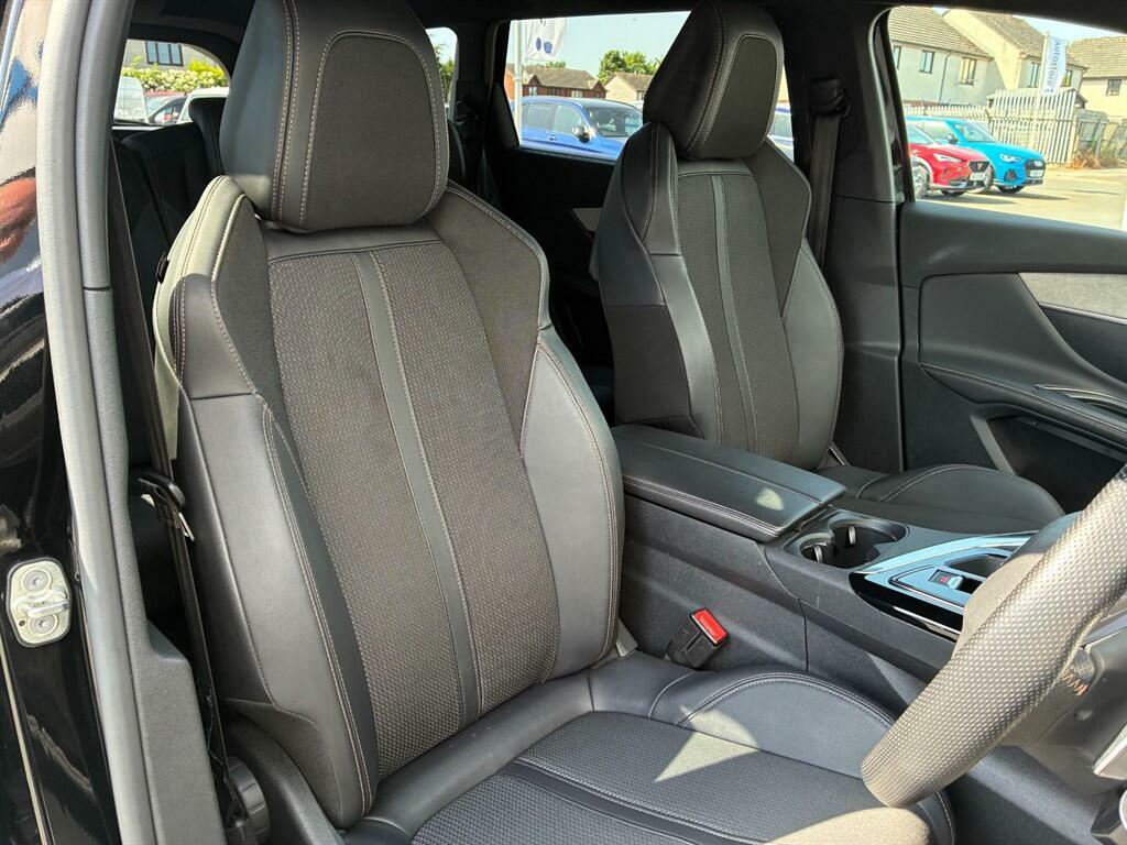 Peugeot 5008 1.5 Bluehdi Gt Eat Euro 6 Ss MW73TVM Black #2