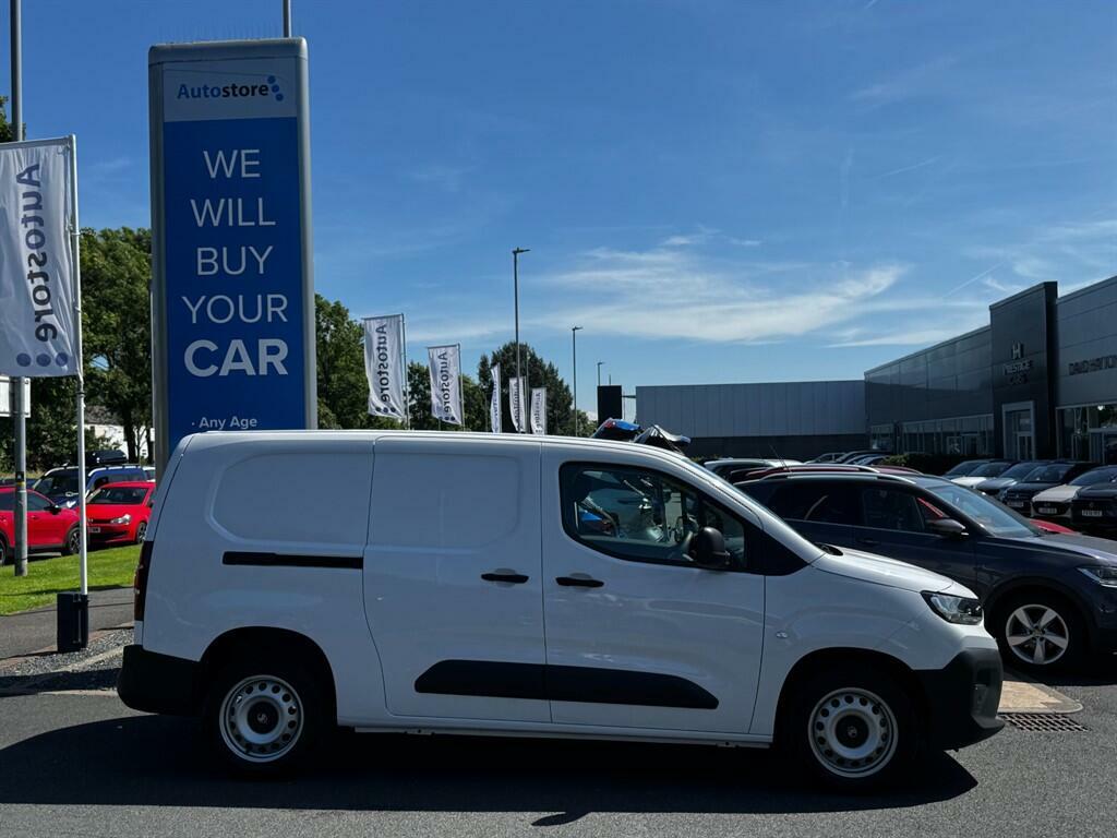Citroen Berlingo 1.5 Bluehdi 850 Enterprise XL Crew Van Double Cab MT26XEM White #4