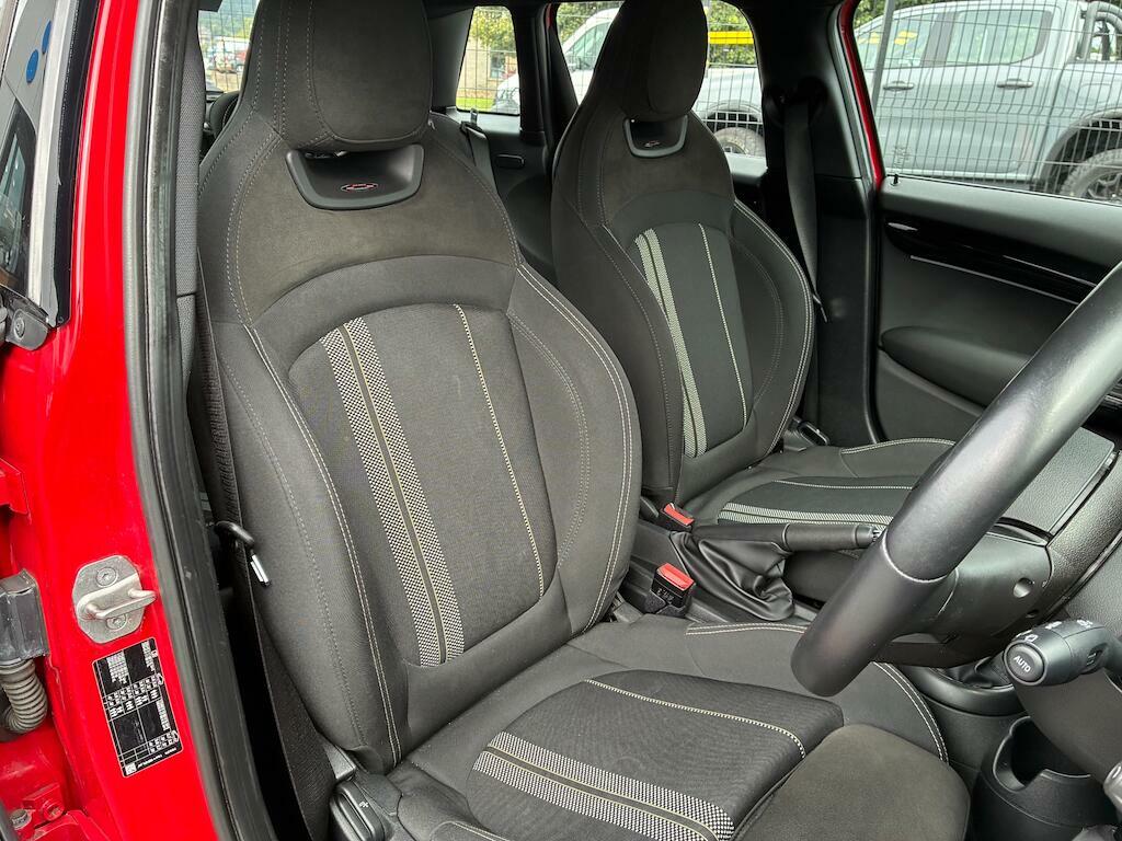 Mini Hatch 1.5 Cooper Sport Euro 6 Ss NG21ZNJ Red #2