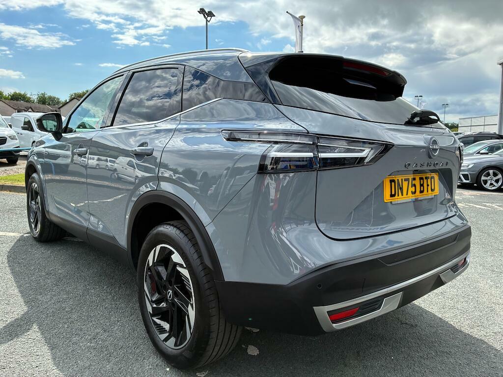 Nissan Qashqai 1.3 Dig-t Mhev N-connecta Euro 6 Ss DN75BTO Grey #4