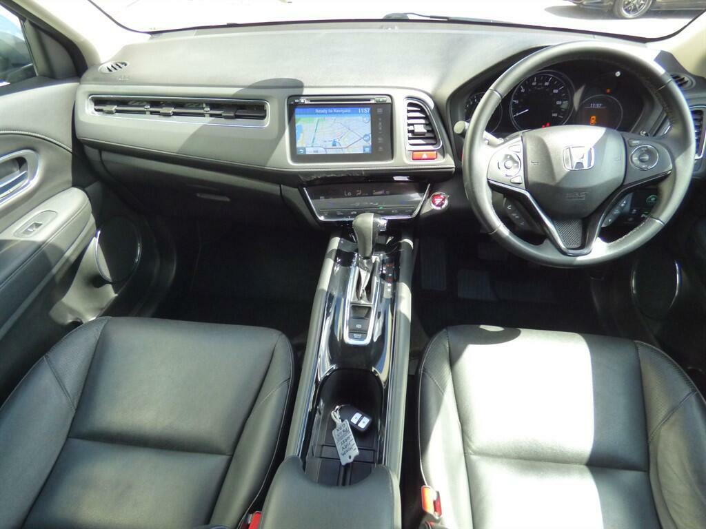 Honda Hr-V 1.5 I-vtec Ex Suv With In White With 72,378 Miles White #12