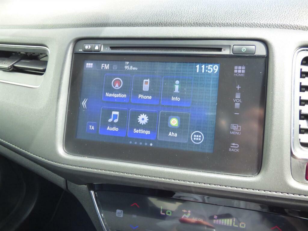 Honda Hr-V 1.5 I-vtec Ex Suv With In White With 72,378 Miles White #19