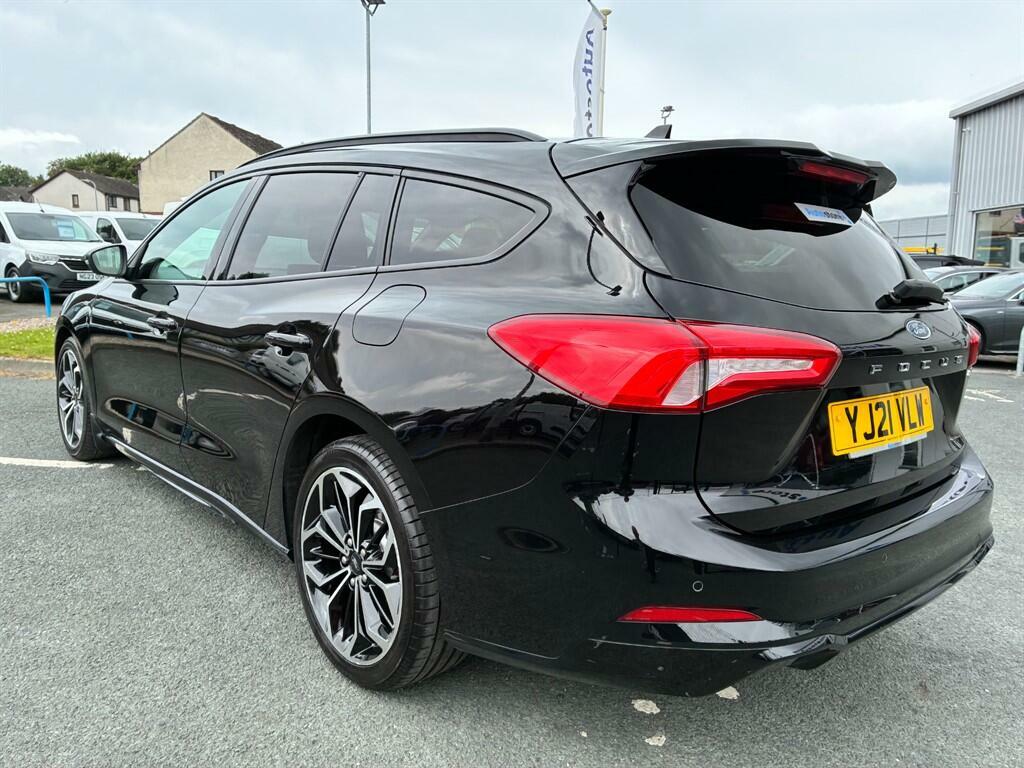 Ford Focus St-line X Black #4