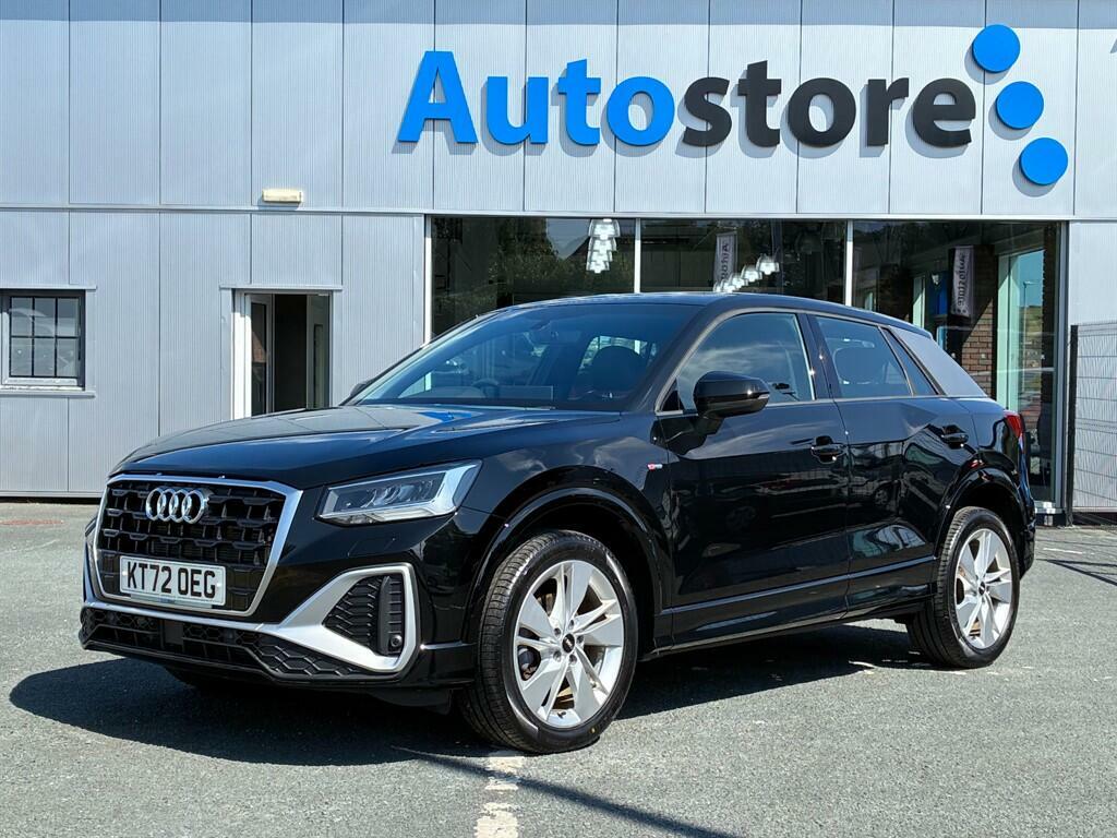 Audi Q2 S Line Black
